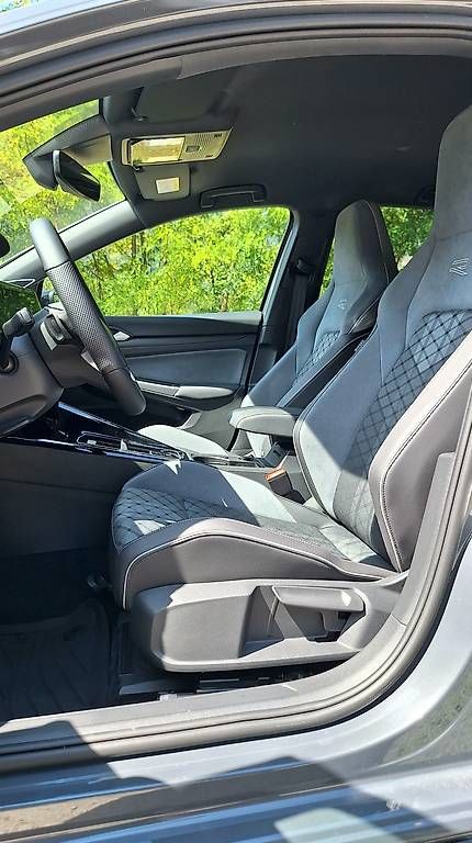 VW Automobili: VW Golf 1.5etsi GPF mHEV R-Line DSG – Usato da Lumino venduto da Baz79 4
