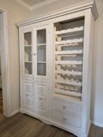 Landhaus shabby Vitrinenschrank mit Flaschenregal