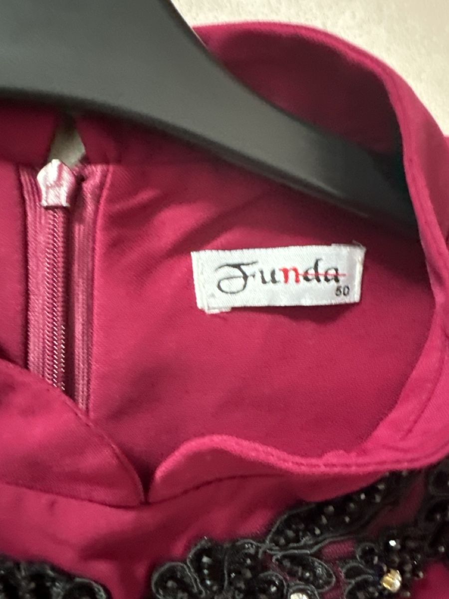Vestiti: Damen Kleid Bordeau Grösse 42 – Usato da Zug venduto da Hehe 2