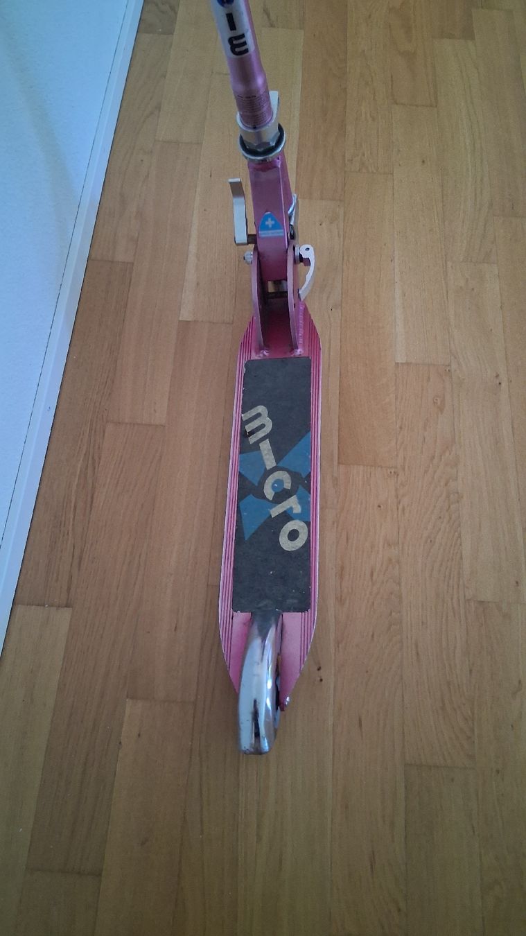 Micro Kickboard: Micro Trottinette Rosa – Usato da Rapperswil SG venduto da bofrit 1