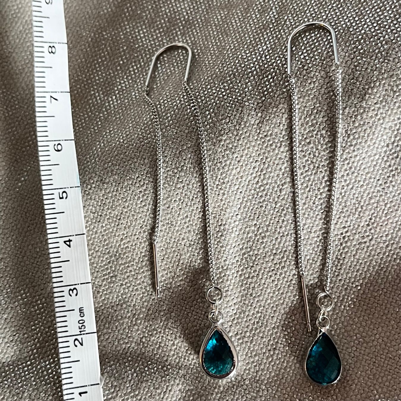 Orecchini pendenti & Orecchini a lobo: Boucles longues argent cabochon en verre bleu outre-mer – Nuovo e nell'imballaggio originale da Genève venduto da ct_fqr8 1