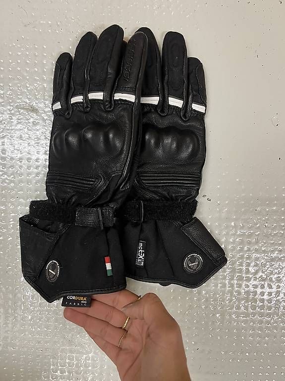 Guanti & manicotti: Vanucci Motorcycle gloves Size L- like new – Usato da Zürich venduto da mxcs 1