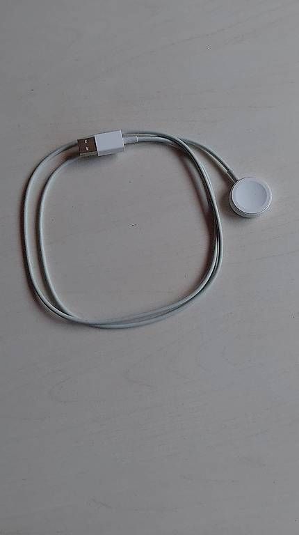 Cavi: Apple Watch Ladekabel orginal – Usato da Teufenthal AG venduto da and_rea7