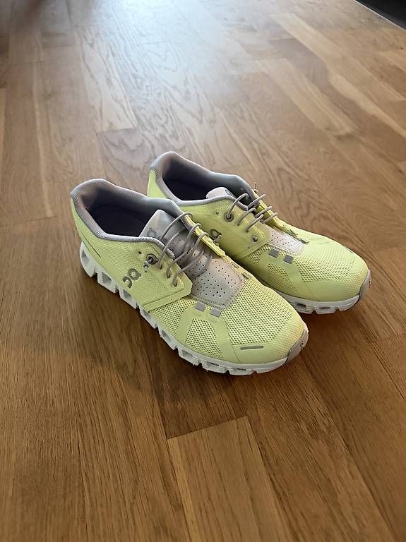 Scarpe da donna: On Schuhe Gr.39 – Usato da Seedorf UR venduto da Lia_mia
