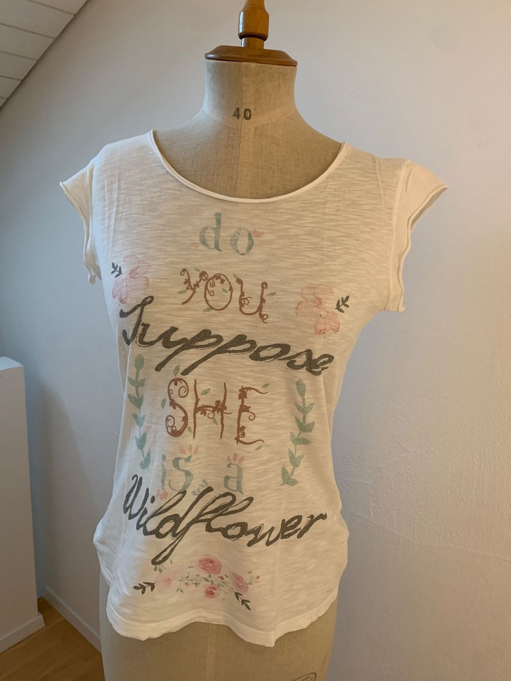 Please Jeans T-Shirts: Please T-Shirt Gr. M – Gebraucht aus Ennetbaden von usemiste