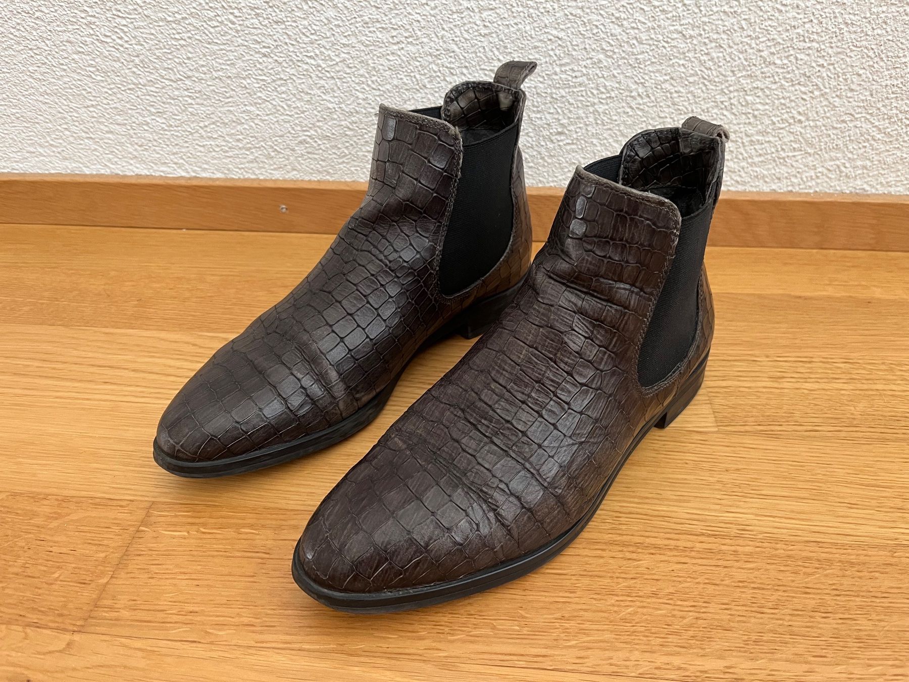 Damenschuhe: Dei Colli Leder Ankle Boots Gr 38 – Gebraucht aus Wollerau von bri_s9qv