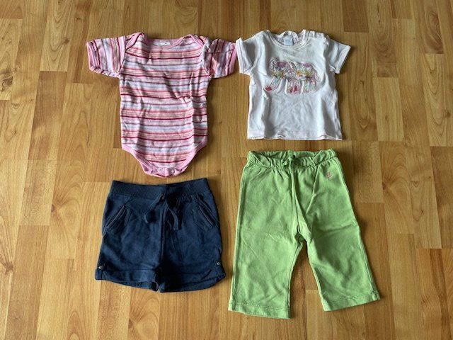 Lotti & Set di vestiti: 39-teiliges Mädchen Kleider Packet, Grösse 62 - 98 – Usato da Niederweningen venduto da sho_mb8y 1