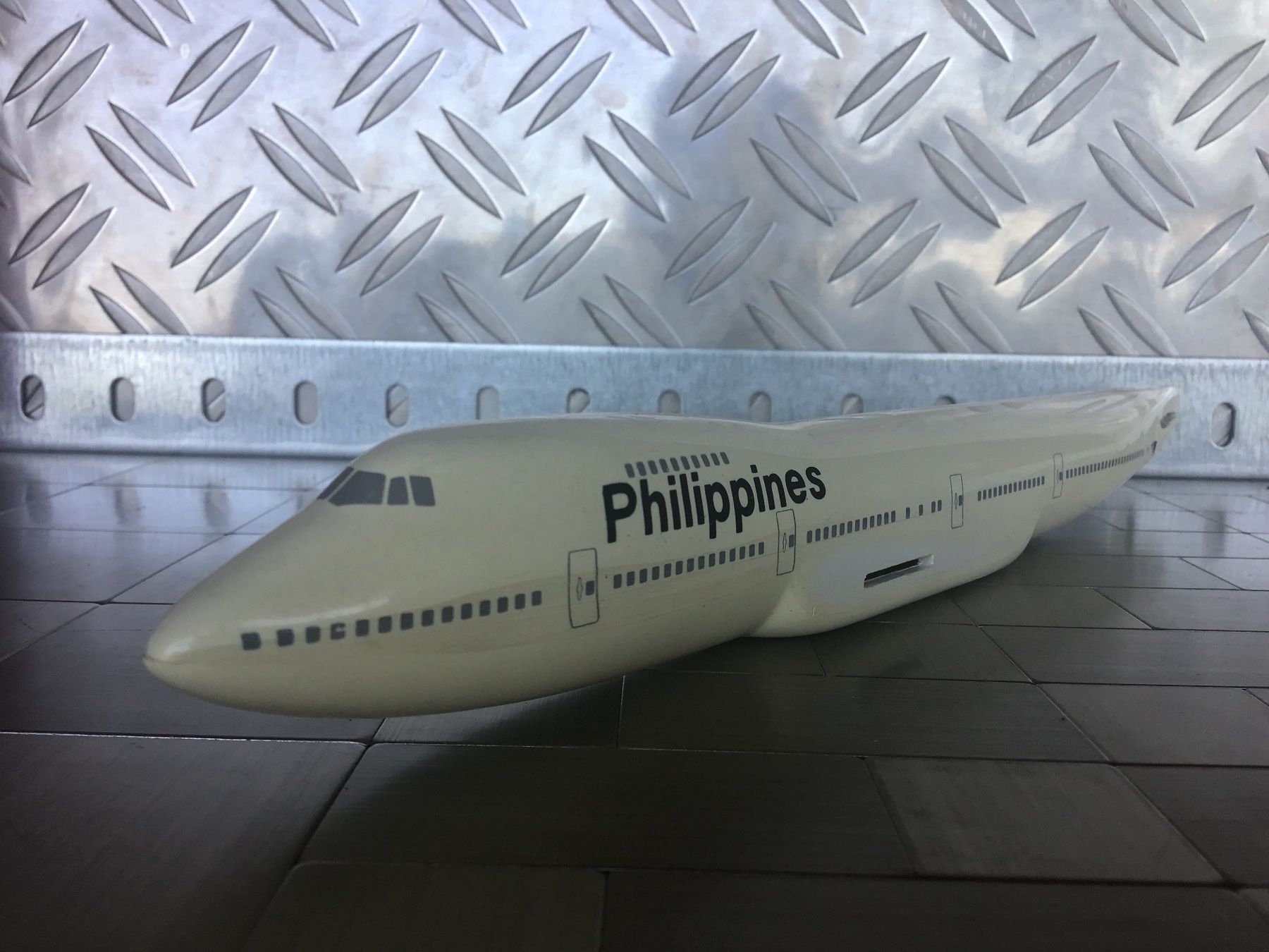Kit di modellismo & Modellini statici: PHILIPPINES WORLD AIRLINES – Usato da Männedorf venduto da Spezial-Modelle 1