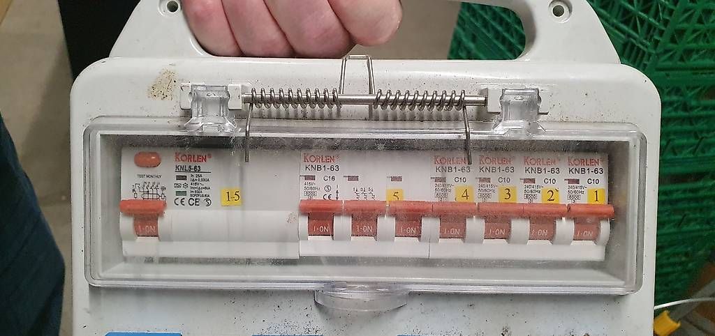 Elettrotecnica: Kabelverteiler – Usato da Chur venduto da marilandroland59 5