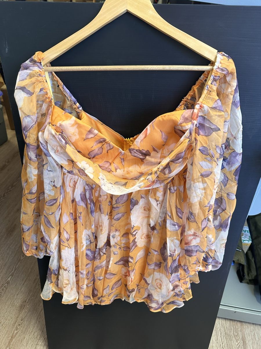 Robes: Kleid Grösse 40 mit Etikett neu – Neuf avec emballage d'origine à Oberurnen par jasmin2fel
