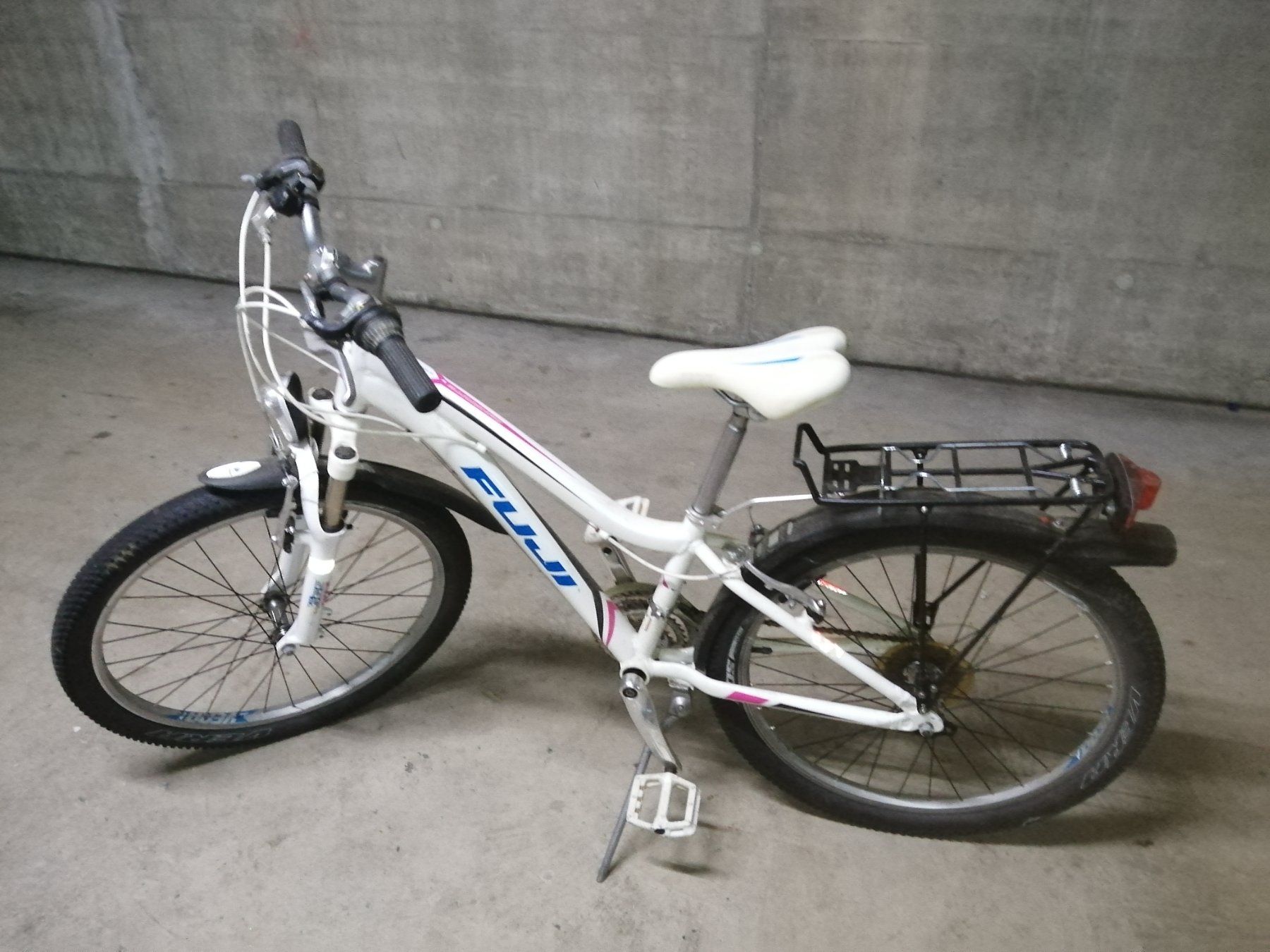 Biciclette: Kinder Velo 26 zoll – Usato da Oftringen venduto da qazxs