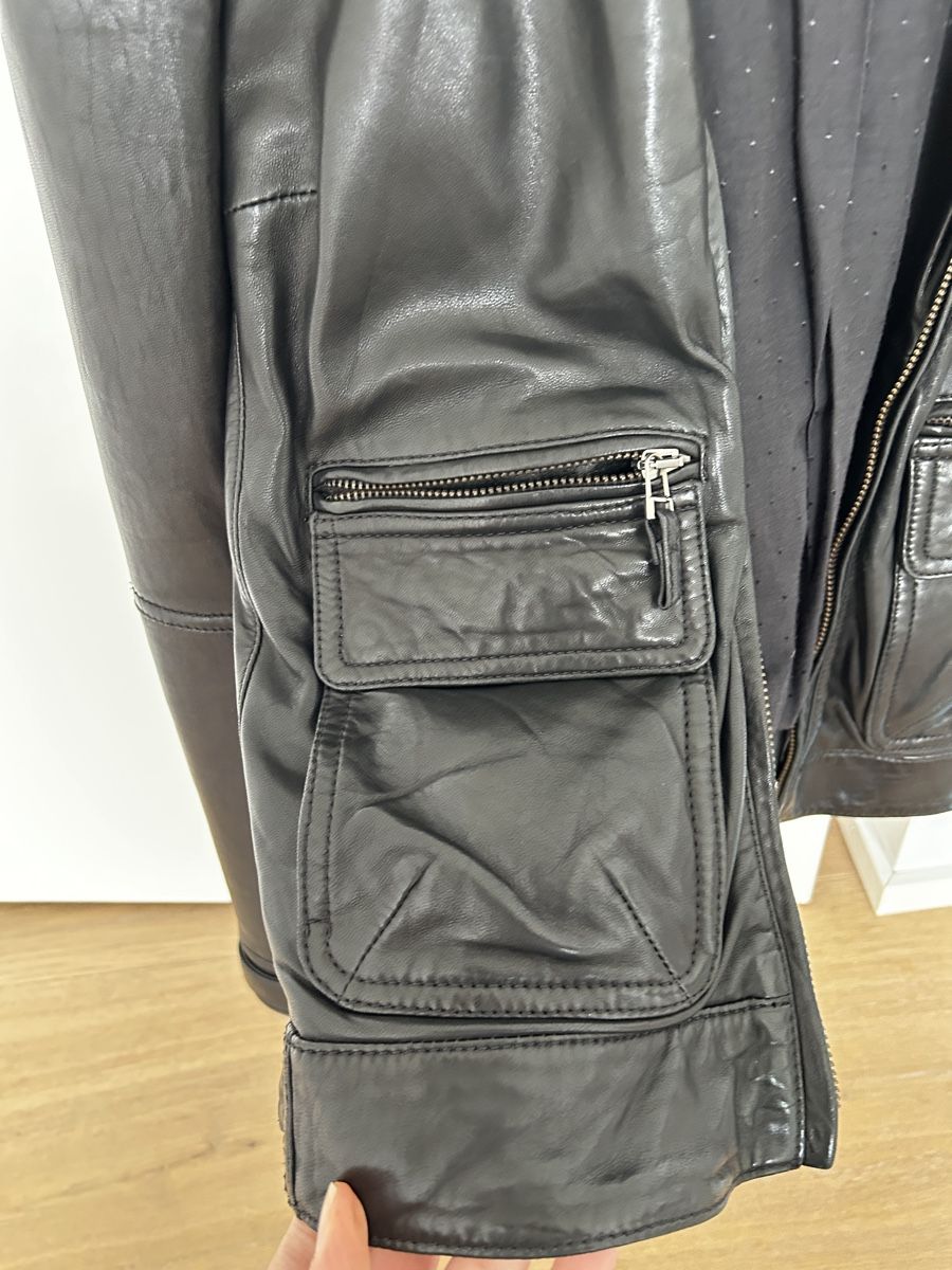 Massimo Dutti Giacche: Massimo Dutti Leather Jacket Black Size M – Usato da Thalwil venduto da Maya_NG 1
