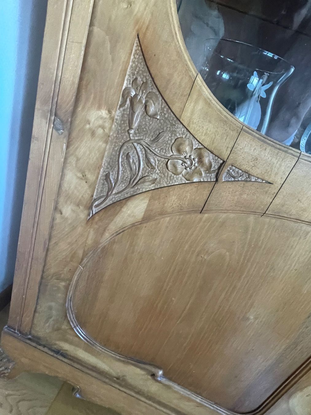 Vetrine: Jugendstil Vitrine – Usato da Engwilen venduto da Antitram4 4