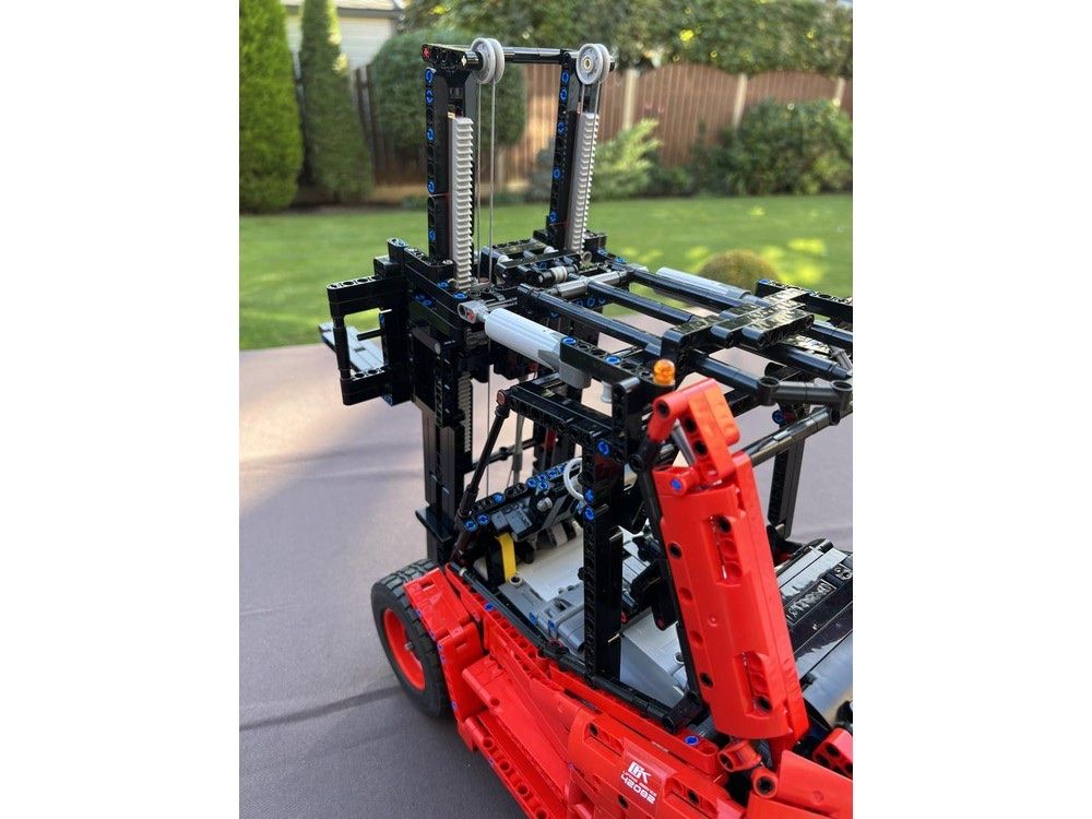 Lego Kit di costruzioni: Lego Technic stapler linde h70 moc – Usato da Airolo venduto da Bagaion99 2