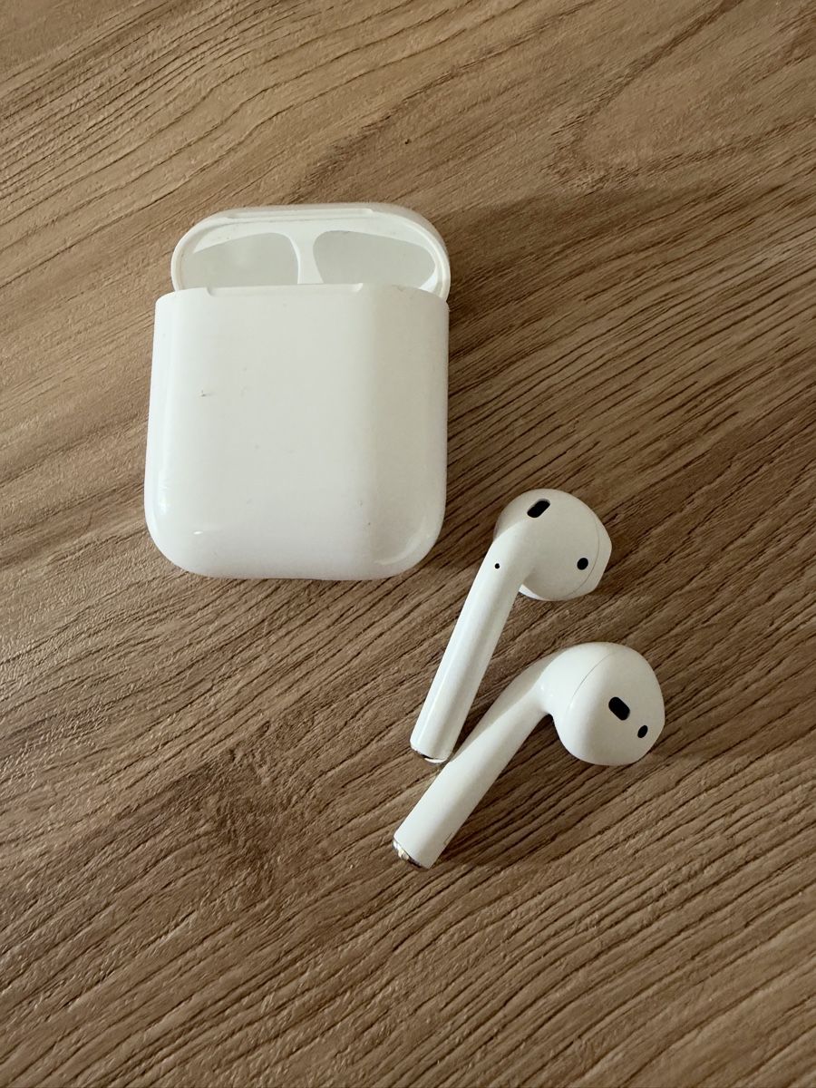 Apple Cuffie: Apple AirPods 2. Generation – Usato da Zufikon venduto da tam_gfx6 3