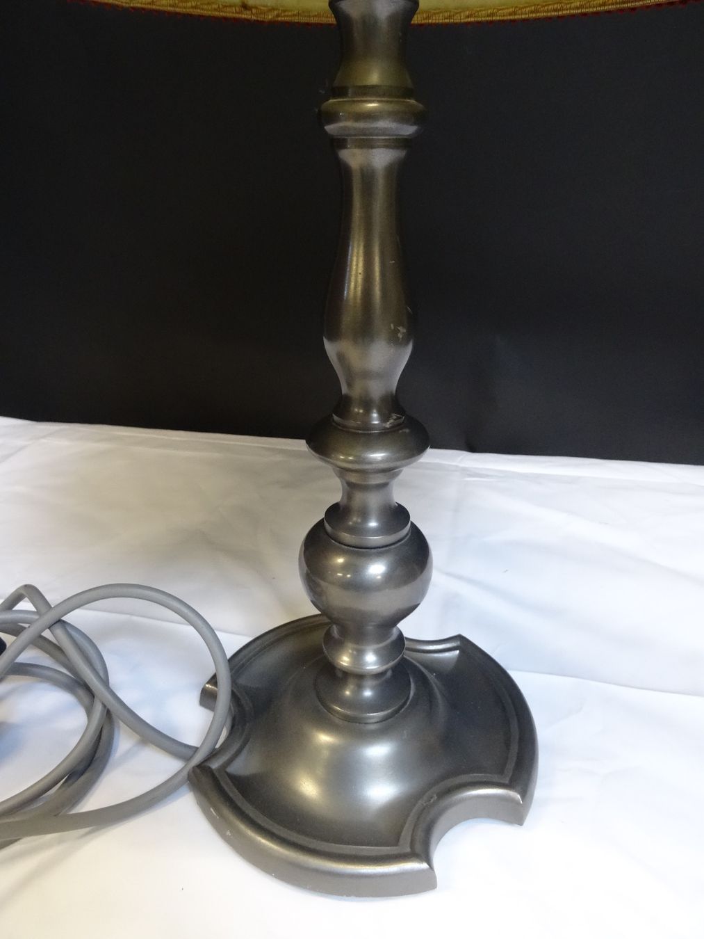 Lampade: LAMPE MIT ZINNFUSS – Usato da Brügg BE venduto da fundus2 1
