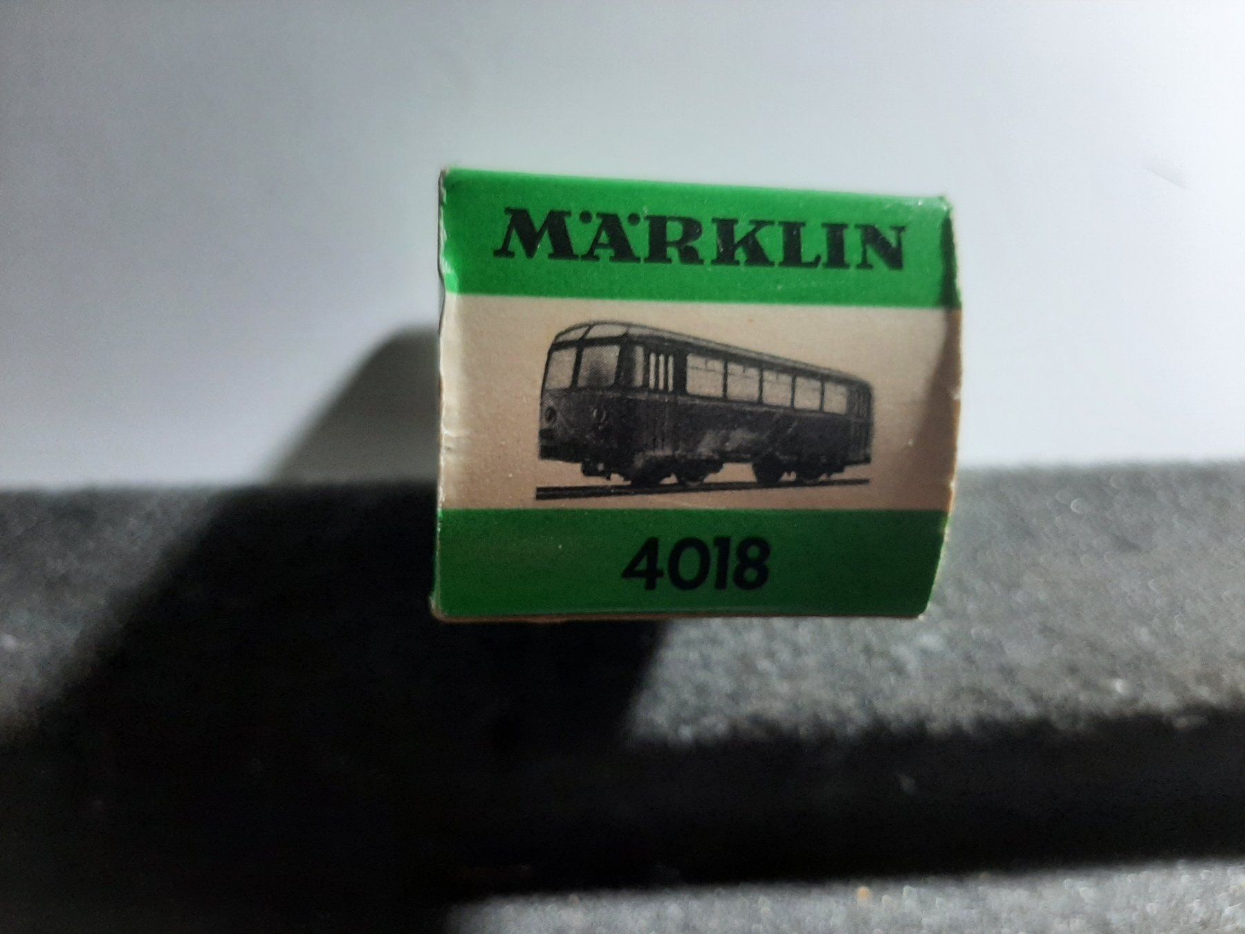Märklin Modelleisenbahnen: MARKLIN 4418 – Gebraucht aus Avully von RIVALIS 7
