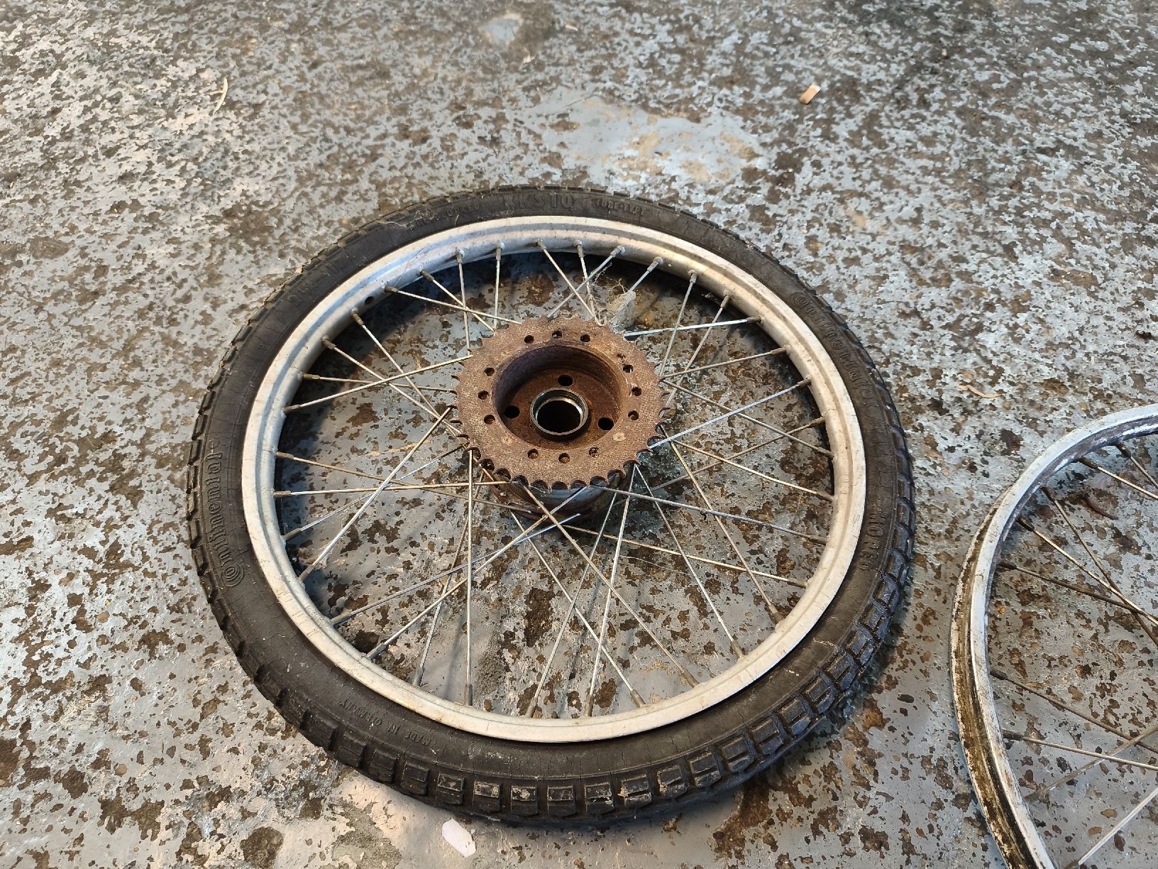 Pneus & Kompletträder: Rücktritträder Puch / Sachs – Defekt aus Münchwilen TG von Denso33 1