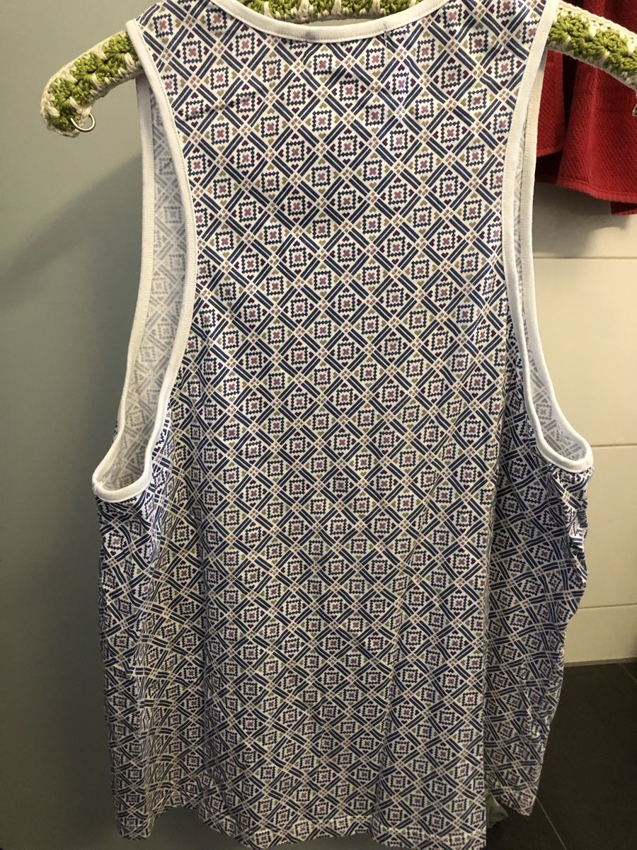 T-shirt: Topman Tanktop Grösse S - Sommerlich cooles Muster – Usato da Vogelsang AG venduto da villa9 1