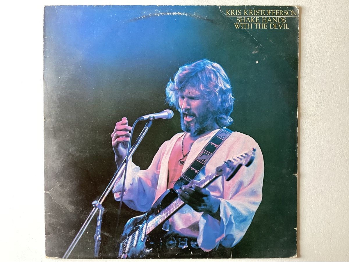 Dischi in vinile: Kris Kristofferson - Shake Hands With The Devil – Usato da Zürich venduto da Rockbyrd