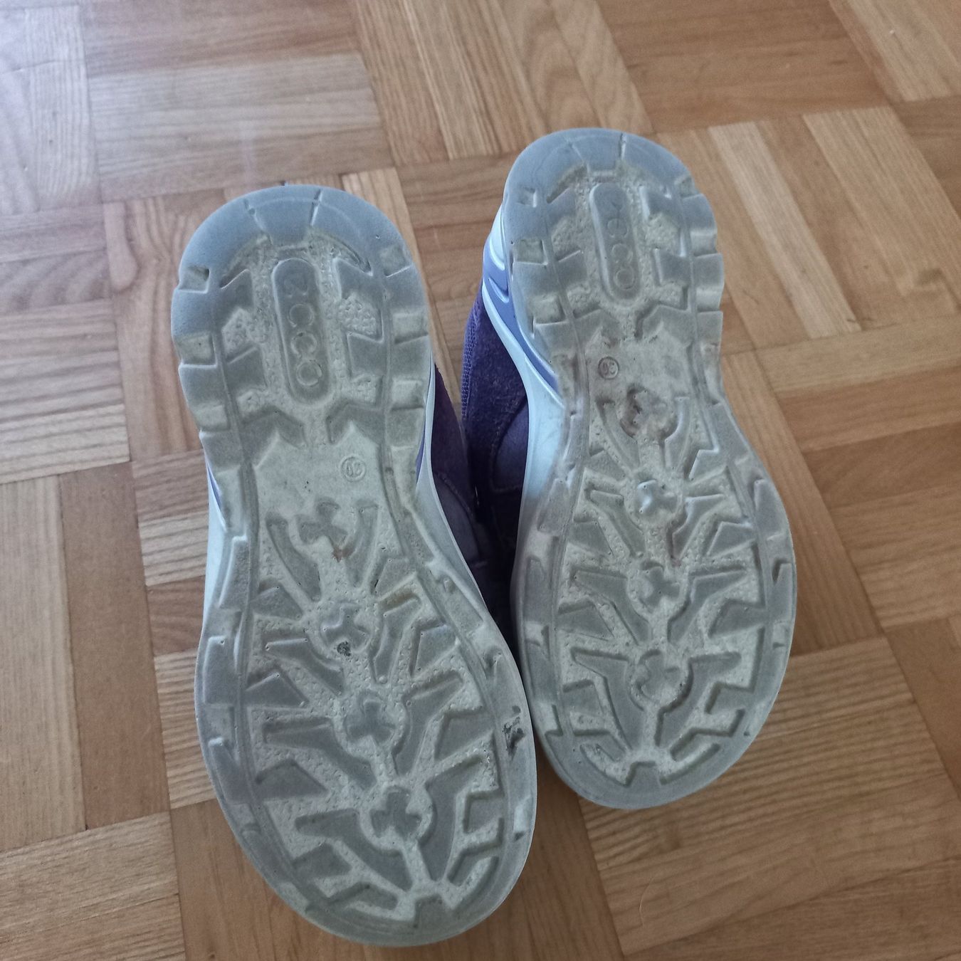 Ecco Scarpe per ragazze: Halbschuhe echte Leder gr.30 von Ecco – Usato da Bachenbülach venduto da enigmatic 1