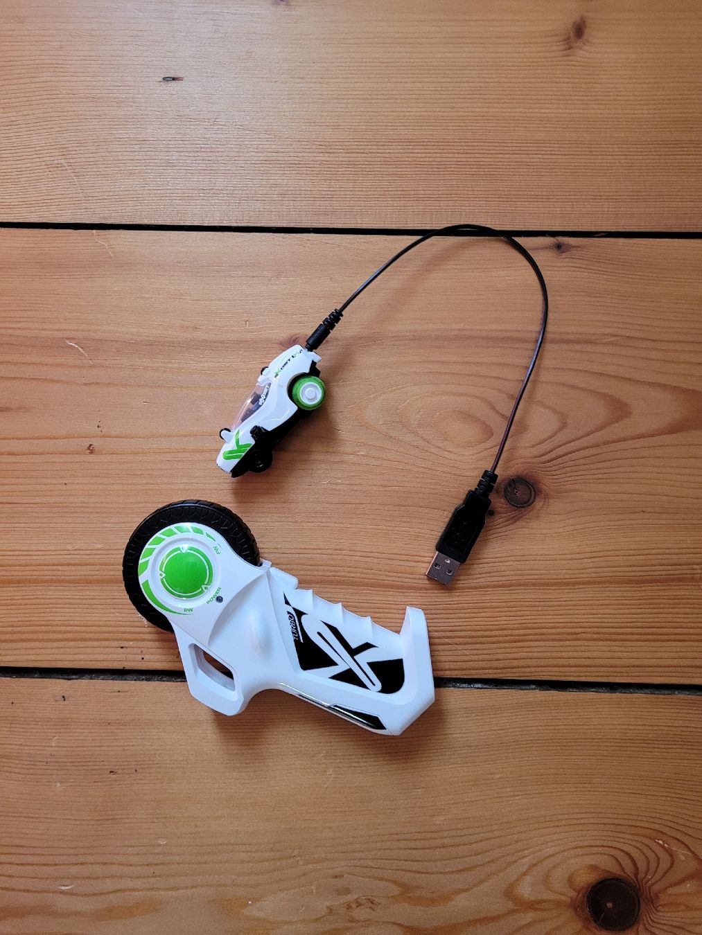 Jeux: Exost Loop Gravity Challenge Set  - Rennbahn  – D'occasion à Binningen par franzfritz 3