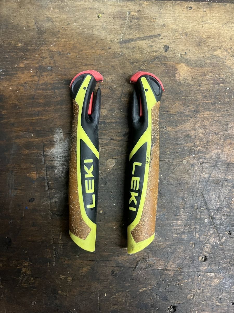 Leki Autres accessoires: Leki Trigger Shark Langlaufstöcke Griffe – D'occasion à Chur par williwild