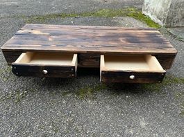 Holz-Couchtisch / TV-Möbel, Unikat mit Rollen!