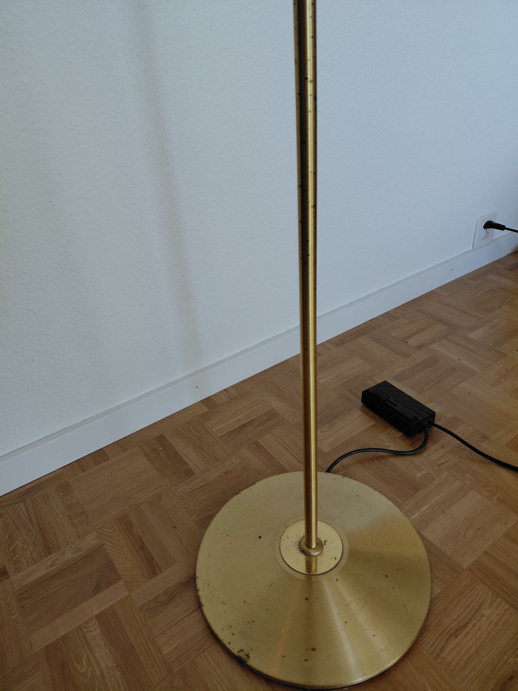 Lampade: Stehlampe Messing mit Glasschirm – Usato da Schinznach Dorf venduto da Sammleri 4