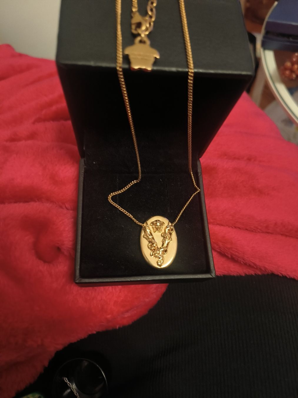 Versace Colliers: bijoux collier Versace  – Neuf (Voir description) à Pampigny par Nathbn