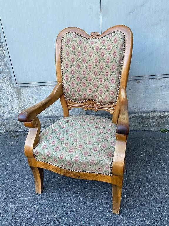 Sessel: Antiker Polstersessel – Gebraucht aus Felsberg von Riggel