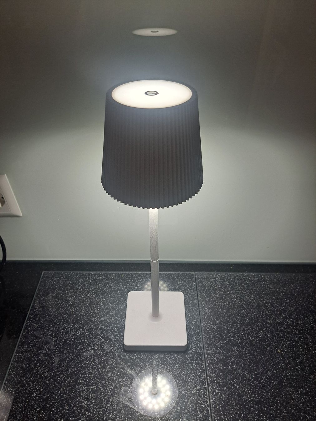 Lampade: Tischlampe Akku LED – Usato da Samstagern venduto da mel_ks7d 1