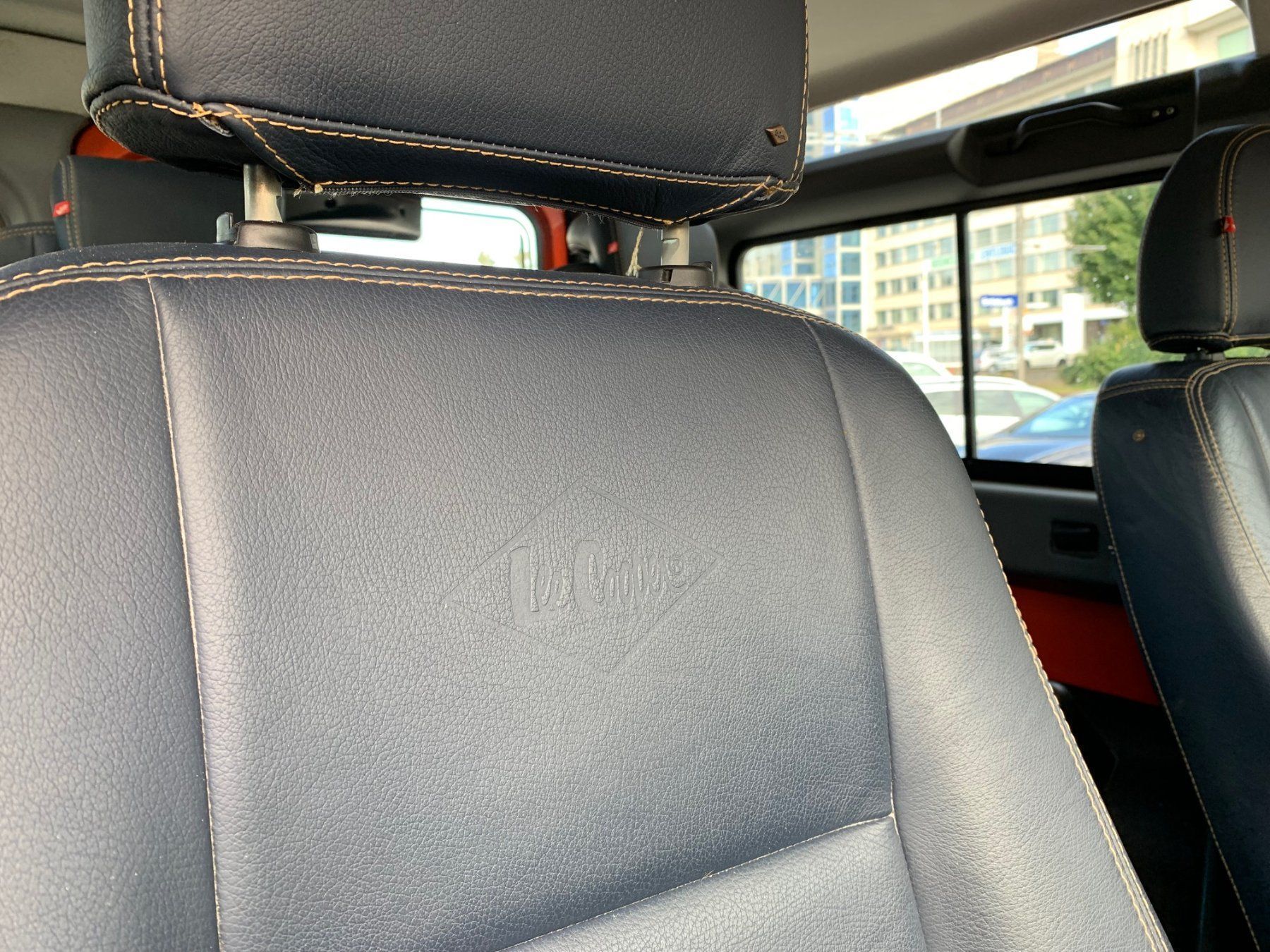 Citroën Automobili: ((Neu ab MFK)) Sondermodell "Lee Cooper" 4x4 / Handschaltung – Usato da Hasle LU venduto da Mroeoesli0 2