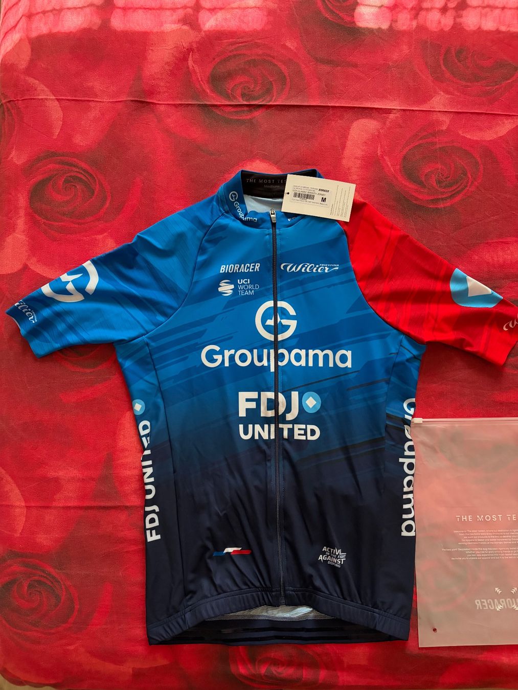 Canottiere & Pantaloni: Bioracer Set  GROUPAMA - FDJ 2026 – Nuovo e nell'imballaggio originale da Melide venduto da paolo1965 1