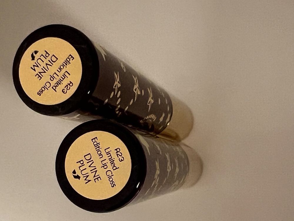 2x Estée Lauder Lip Gloss Divine Plum Kaufen auf Ricardo