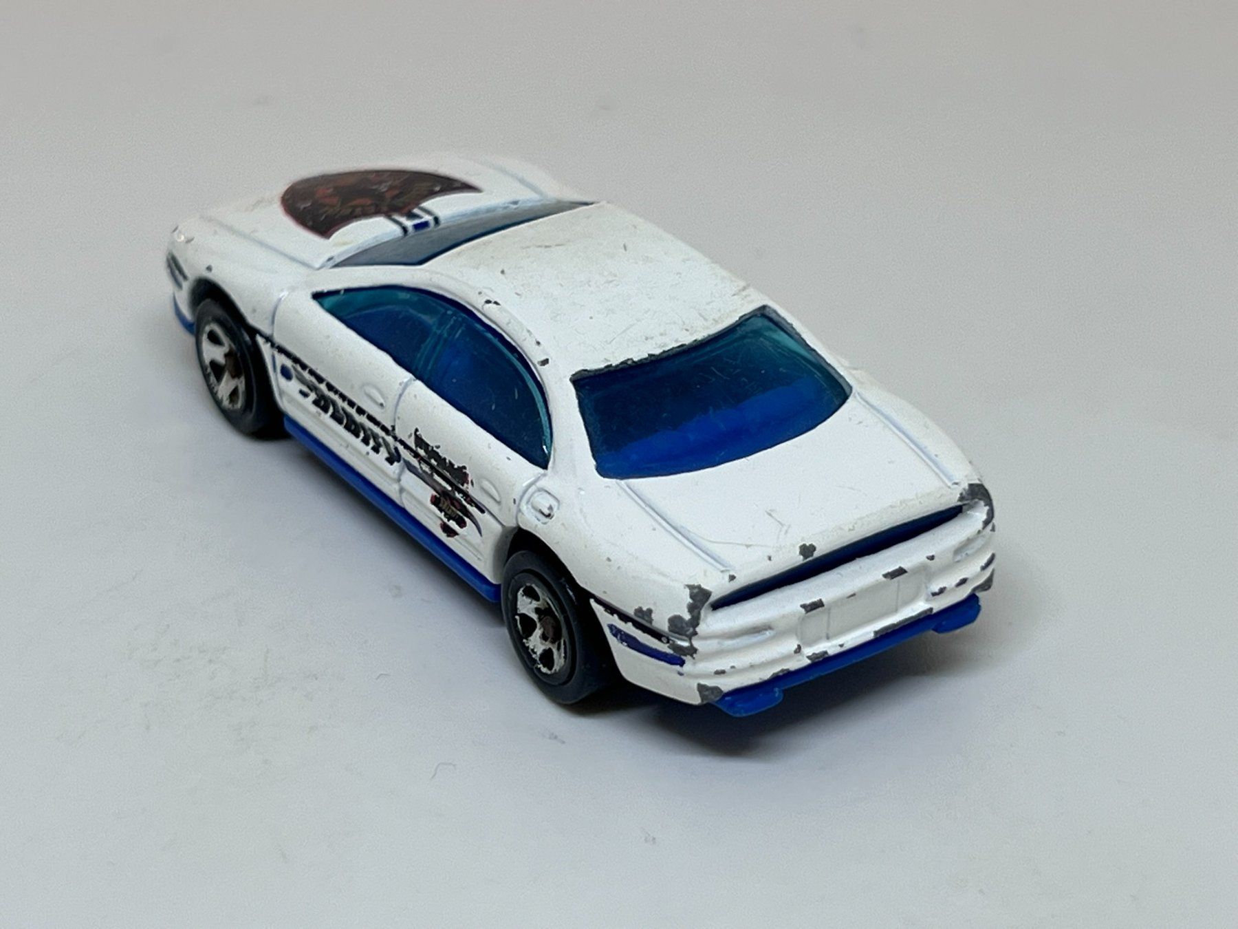 Hot Wheels Modellautos: Hot Wheels '93 Warner #396 – Gebraucht aus Wildegg von LaaBoutique 2
