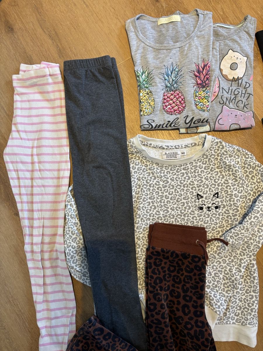 H&M Lotti & Set di vestiti: Mädchen Kleiderpaket – Usato da Netstal venduto da ali_x5fx 1