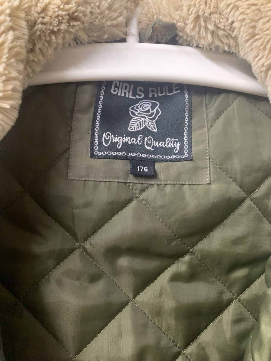 C&A Giacche & Cappotti: Mädchen Wintermantel/Parka Gr. 176 – Usato da Waltenschwil venduto da pipapo71 1