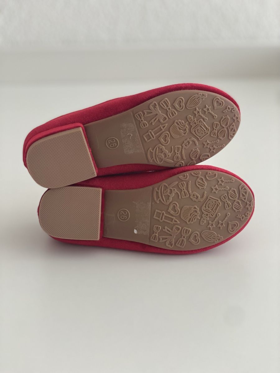 Scarpe per ragazze: Wunderschöne rote Schuhe Gr. 26 - NEU – Nuovo e nell'imballaggio originale da WEINFELDEN venduto da marygloss 2