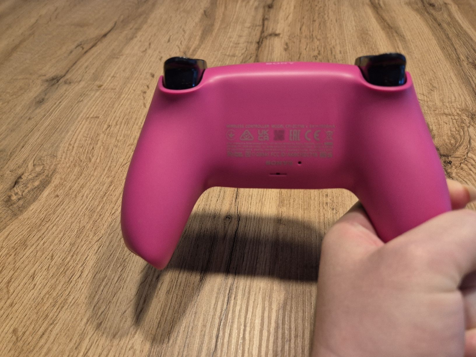 Sony Controller: PS5 Controller Pink – Nuovo (secondo la descrizione) da Waltenschwil venduto da ninakottmann 1
