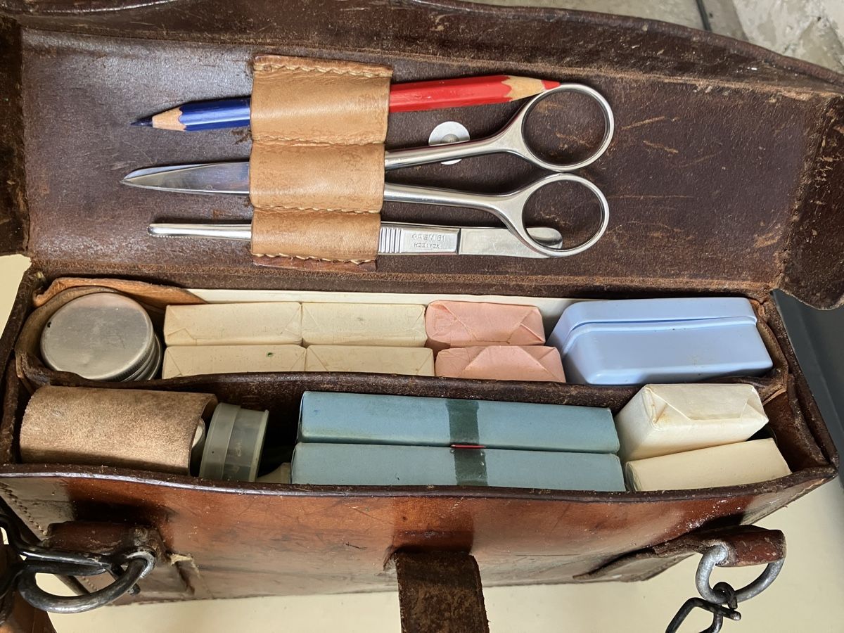Schweizer Armee Taschen: Sanitätstasche Schweizer Armee antik – Gebraucht aus Lachen SZ von rolosch 8
