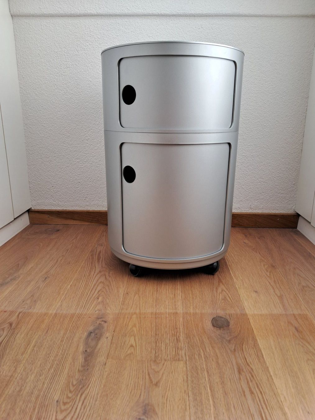 Kartell Comodini: Kartell – Usato da Seedorf BE venduto da wun_p22k 2