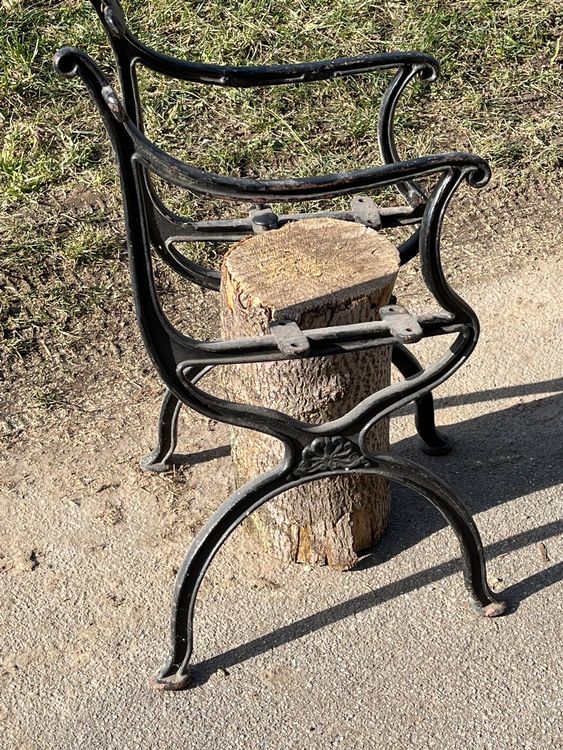 2 antike schöne Bankfüsse Seitenteile Gartenbank Gusseisen Kaufen auf