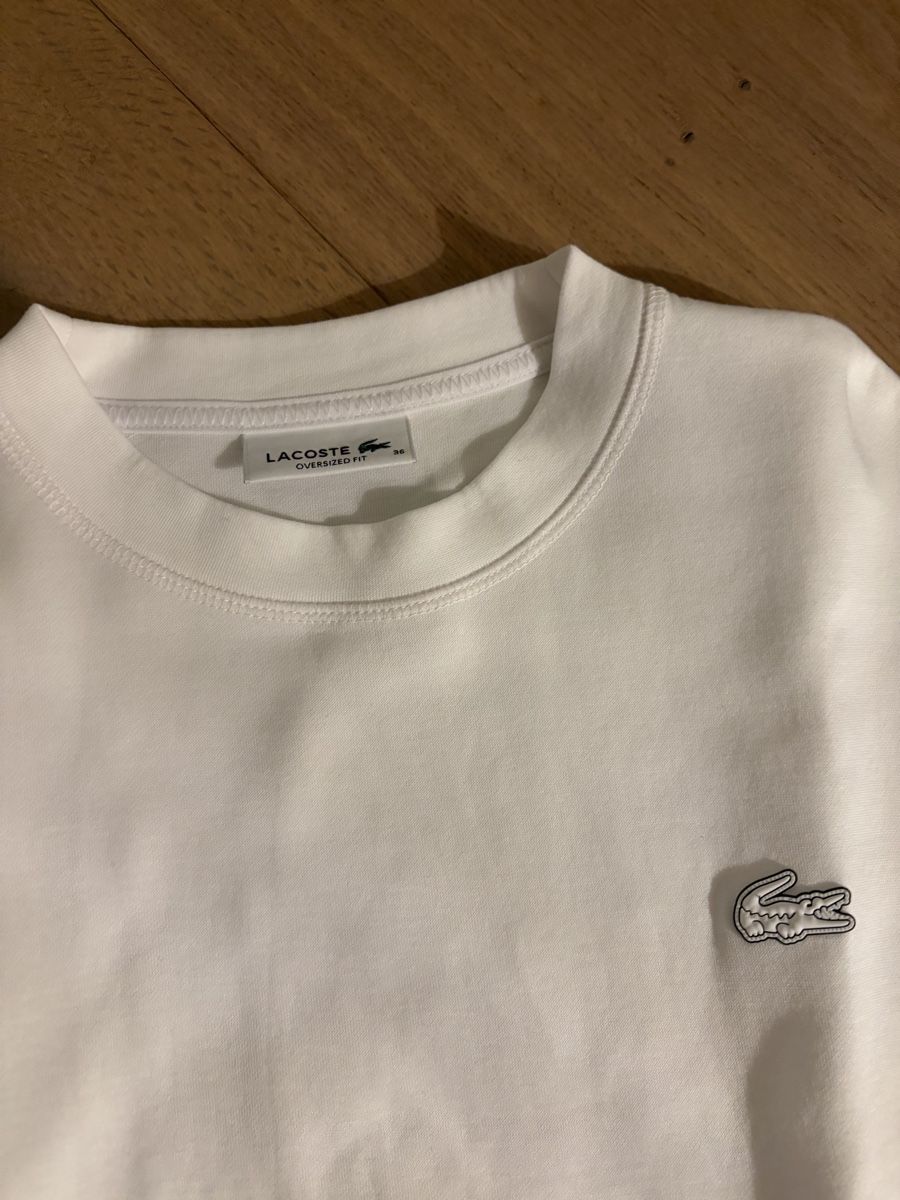 Lacoste Pullover & Sweatshirts: LACOSTE Oversized Fit Pullover Weiss Gr. 36 | Frische Frühli – Neu und originalverpackt aus Hünenberg See von Tower02 1