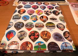 Sensationelle Kaffeerahmdeckeli-Sammlung im Album (1/10)