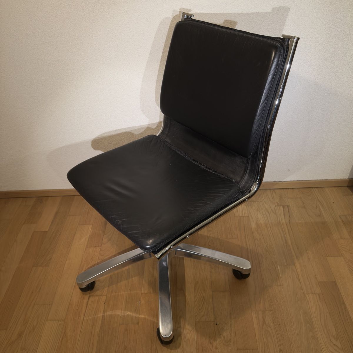Interio Chaises: Interio Bürostuhl – D'occasion à Ulisbach par Mithrandirr 1