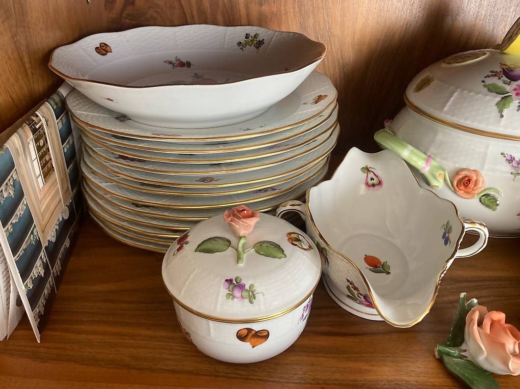 Set di piatti: HEREND Geschirr-Service komplett – Nuovo e nell'imballaggio originale da Berg TG venduto da Tschensche 4