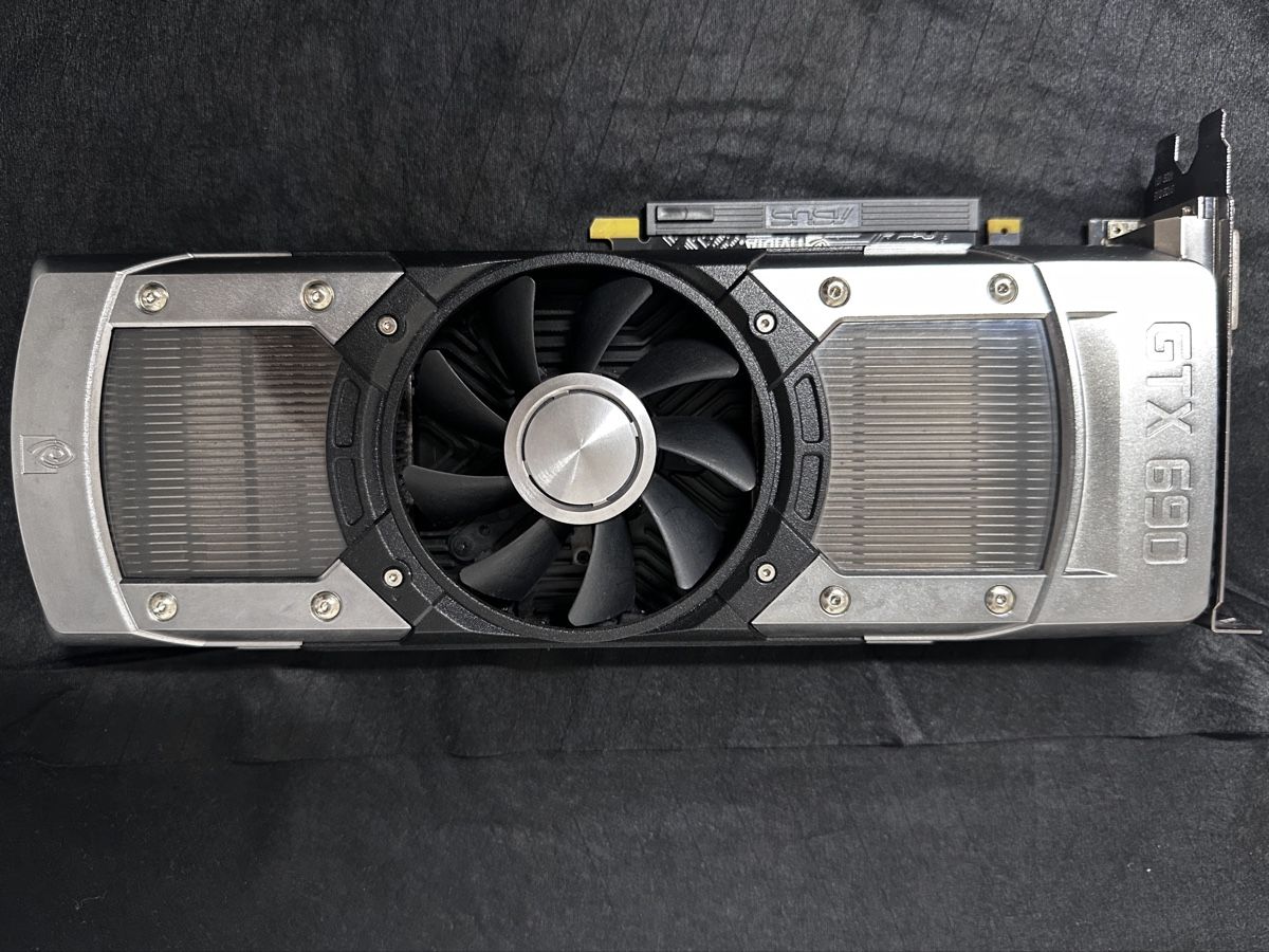 Nvidia Grafikkarten: NVIDIA GeForce GTX 690 4GB – Gebraucht aus Ballwil von S.A_62