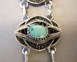 SCHÖNER SILBER ARMBAND MIT TÜRKIS. AGYPTEN, 0.800, 20. JH: