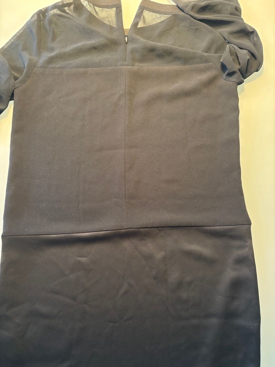 Vestiti: Schwarzes Kleid – Usato da Eglisau venduto da SAM240186 6